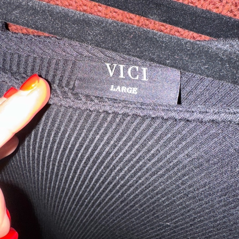 Vici black ribbed dress like new condition size large - Picture 5 of 5
